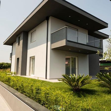 Marali Lake Apartments Di Enrica Bianchera Desenzano del Garda Exterior foto